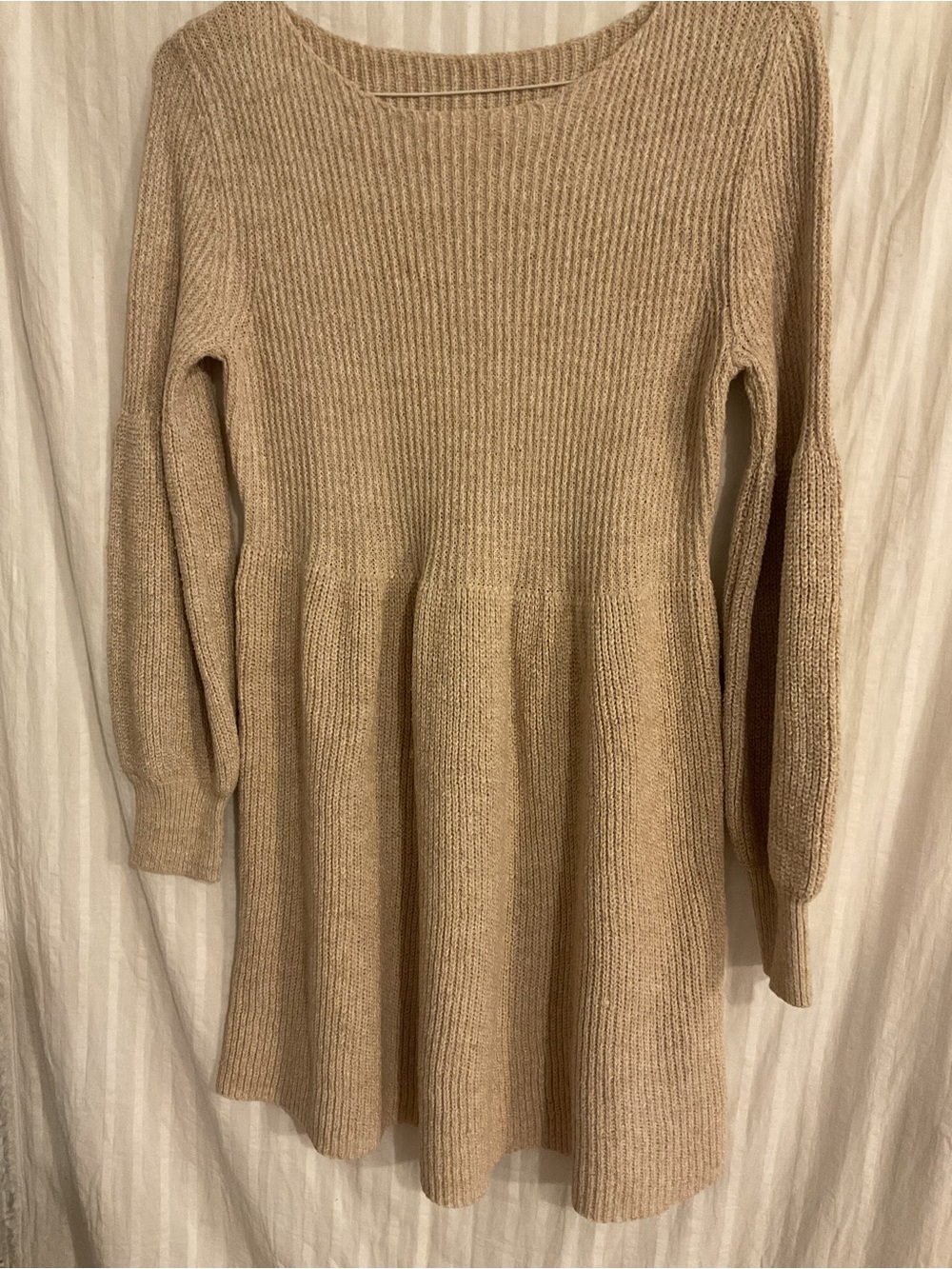 Women’s Cream Ribbed Knit Swing Sweater Dress Flared Waist L.